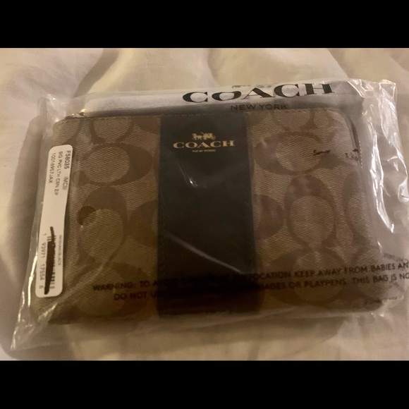 Coach Wristlets - Picture 5 of 7